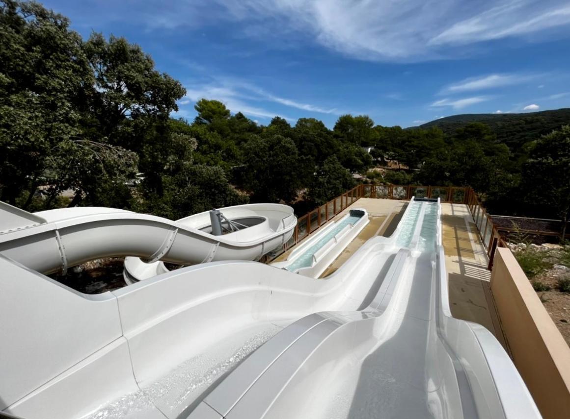 Mobil-Home Dans Camping 4* Saint-Laurent-du-Verdon Exterior photo