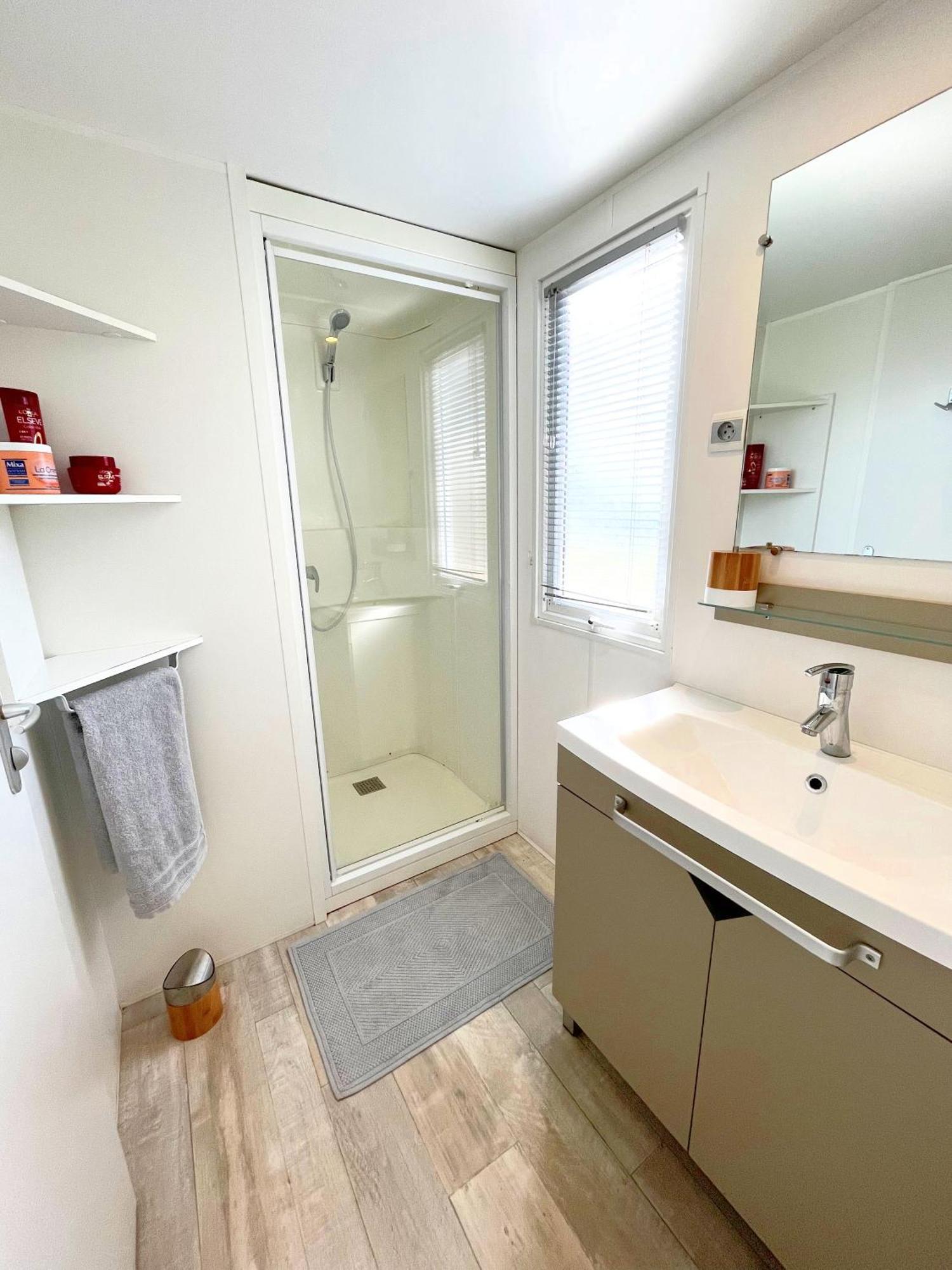 Mobil-Home Dans Camping 4* Saint-Laurent-du-Verdon Exterior photo